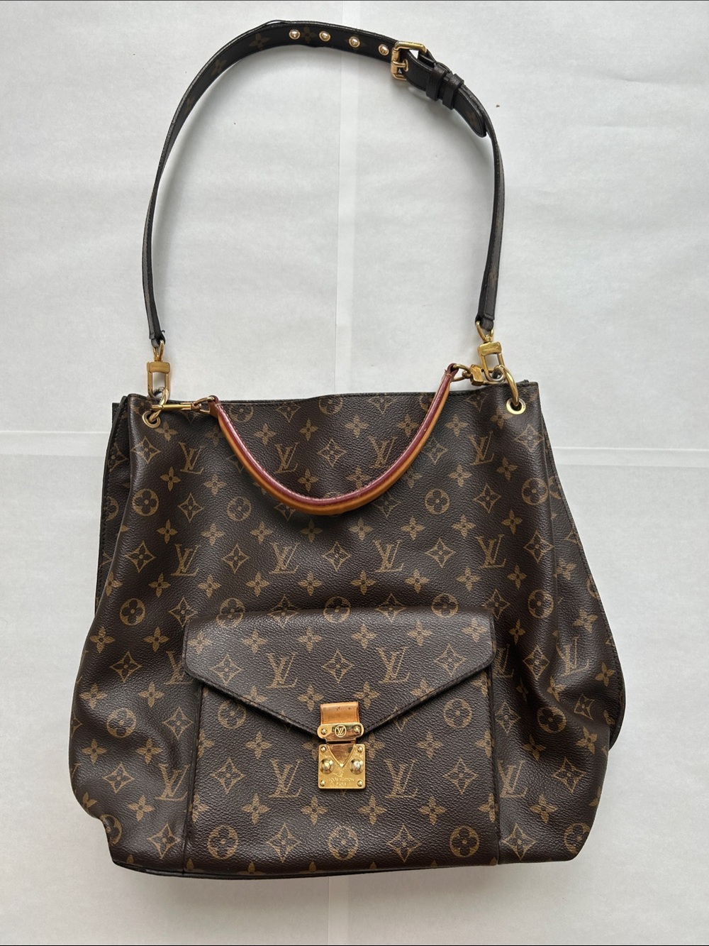 Louis Vuitton Metis Hobo